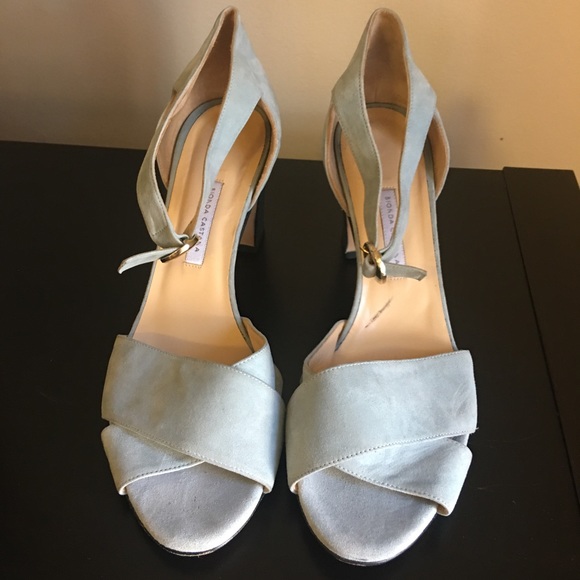 Bionda Castana Heels - Picture 2 of 8